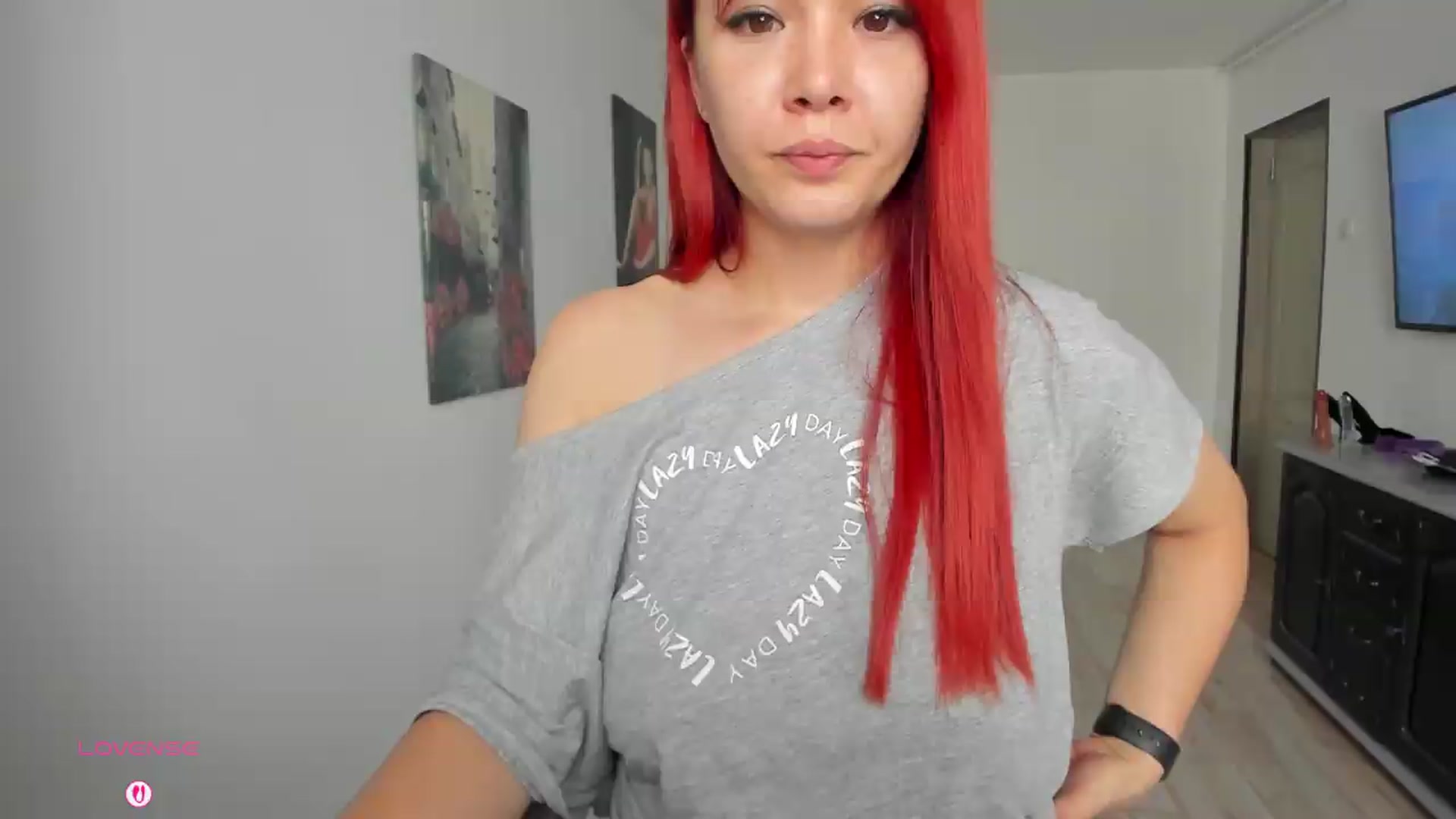 Gallery image thumbnail from RedFireVelvet's myfreecams stream on, 07/01/2026, 13:03 image 4 of 20