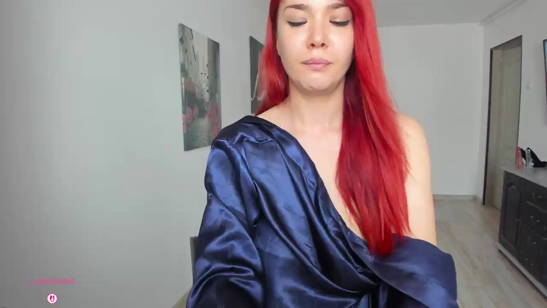 Gallery image thumbnail from RedFireVelvet's myfreecams stream on, 07/03/2026, 11:03 image 14 of 20