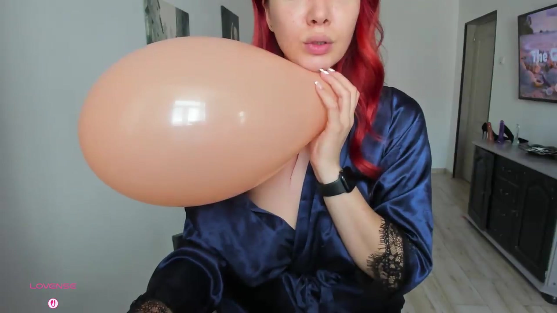 Gallery image thumbnail from RedFireVelvet's myfreecams stream on, 07/07/2026, 11:46 image 15 of 20
