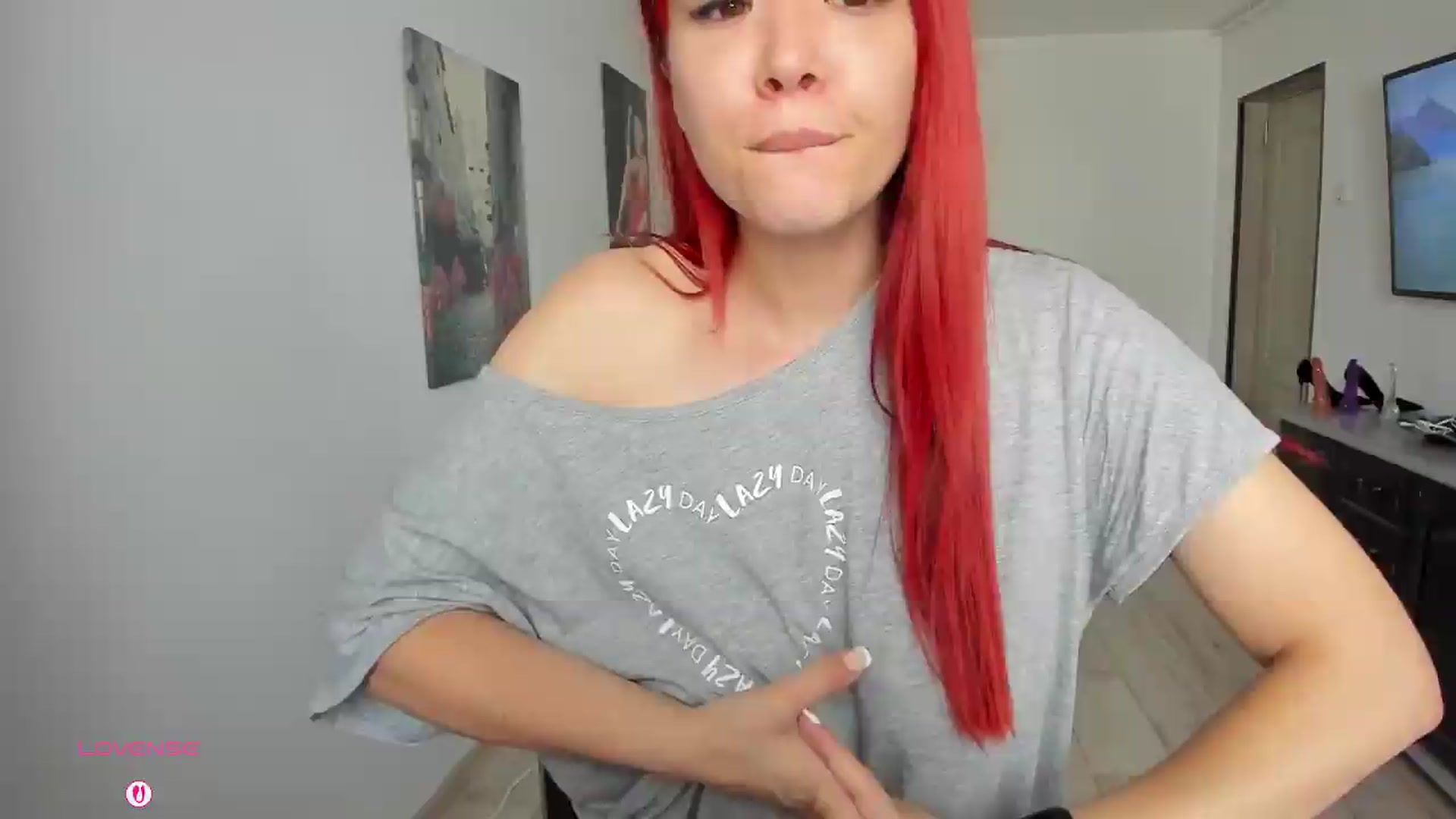 Gallery image thumbnail from RedFireVelvet's myfreecams stream on, 07/10/2026, 11:51 image 6 of 20