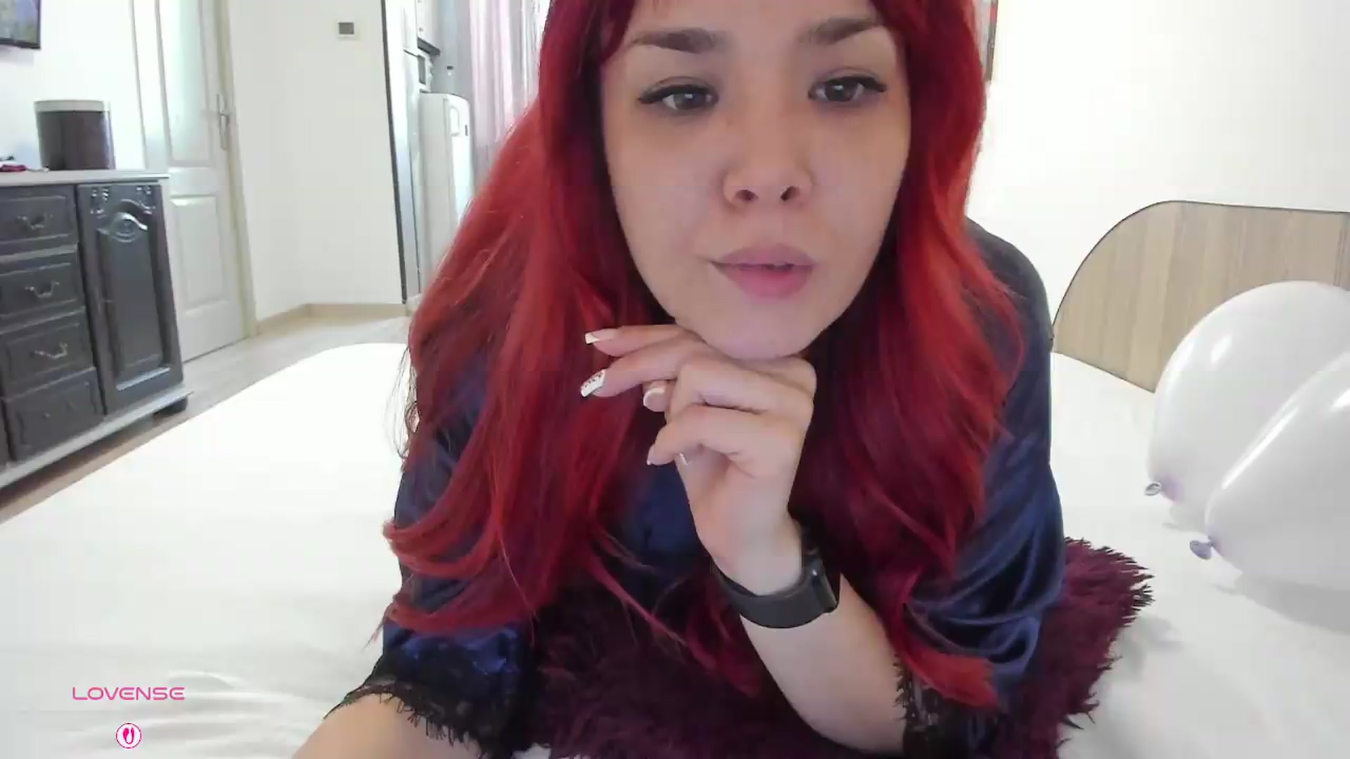 Gallery image thumbnail from RedFireVelvet's myfreecams stream on, 07/13/2026, 12:27 image 8 of 20