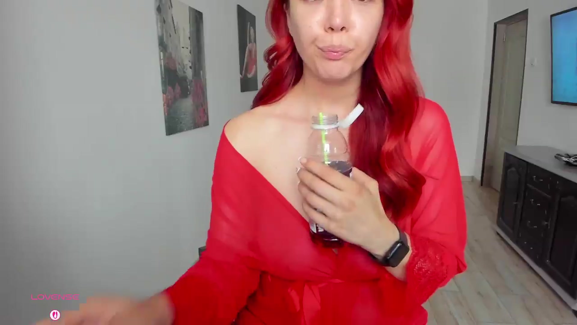 Gallery image thumbnail from RedFireVelvet's myfreecams stream on, 07/16/2026, 11:43 image 18 of 20