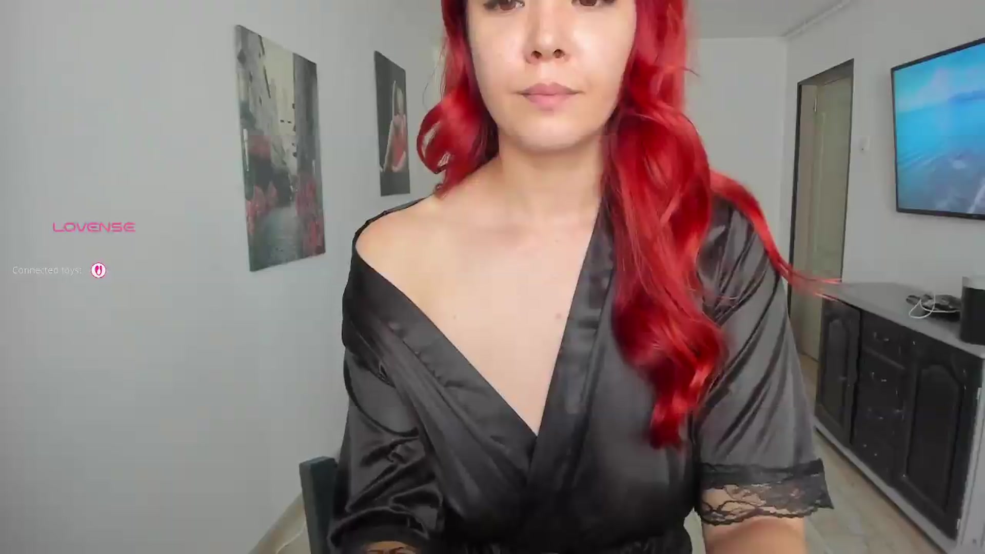 Gallery image thumbnail from RedFireVelvet's myfreecams stream on, 07/17/2026, 10:04 image 15 of 20