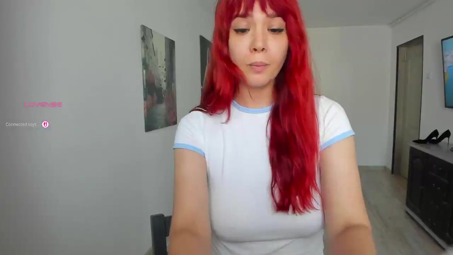 Gallery image thumbnail from RedFireVelvet's myfreecams stream on, 07/20/2026, 10:46 image 14 of 20