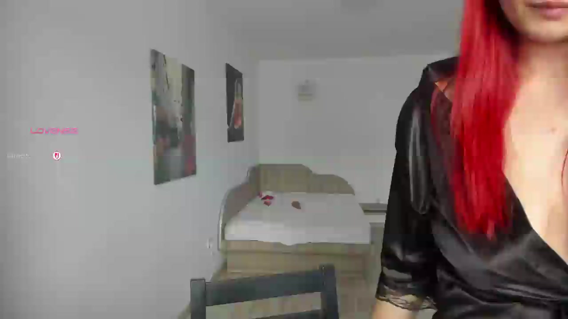 Gallery image thumbnail from RedFireVelvet's myfreecams stream on, 07/21/2026, 12:11 image 1 of 20