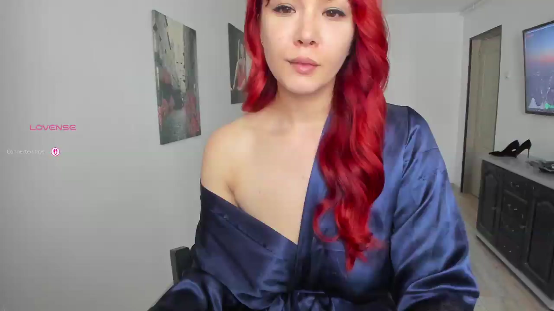 Gallery image thumbnail from RedFireVelvet's myfreecams stream on, 08/01/2026, 10:28 image 18 of 20