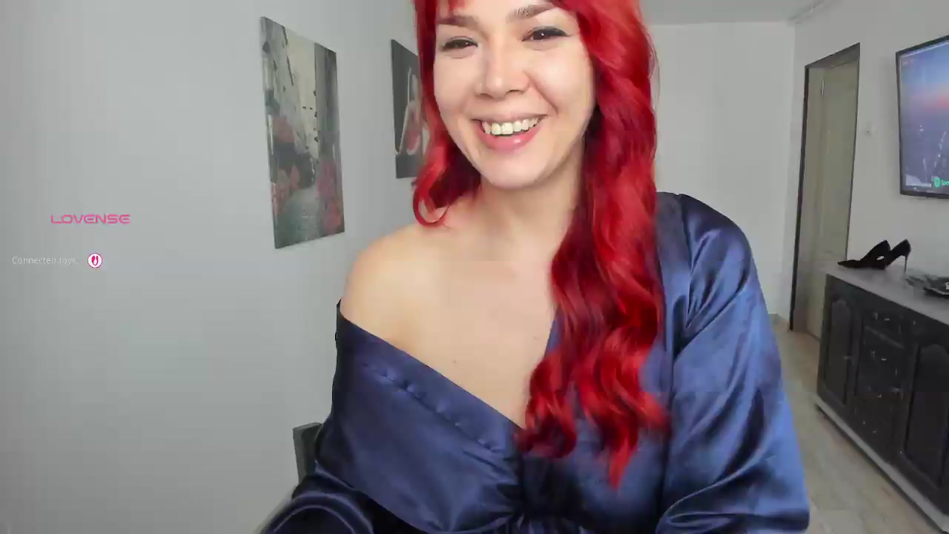 Gallery image thumbnail from RedFireVelvet's myfreecams stream on, 08/01/2026, 10:28 image 10 of 20