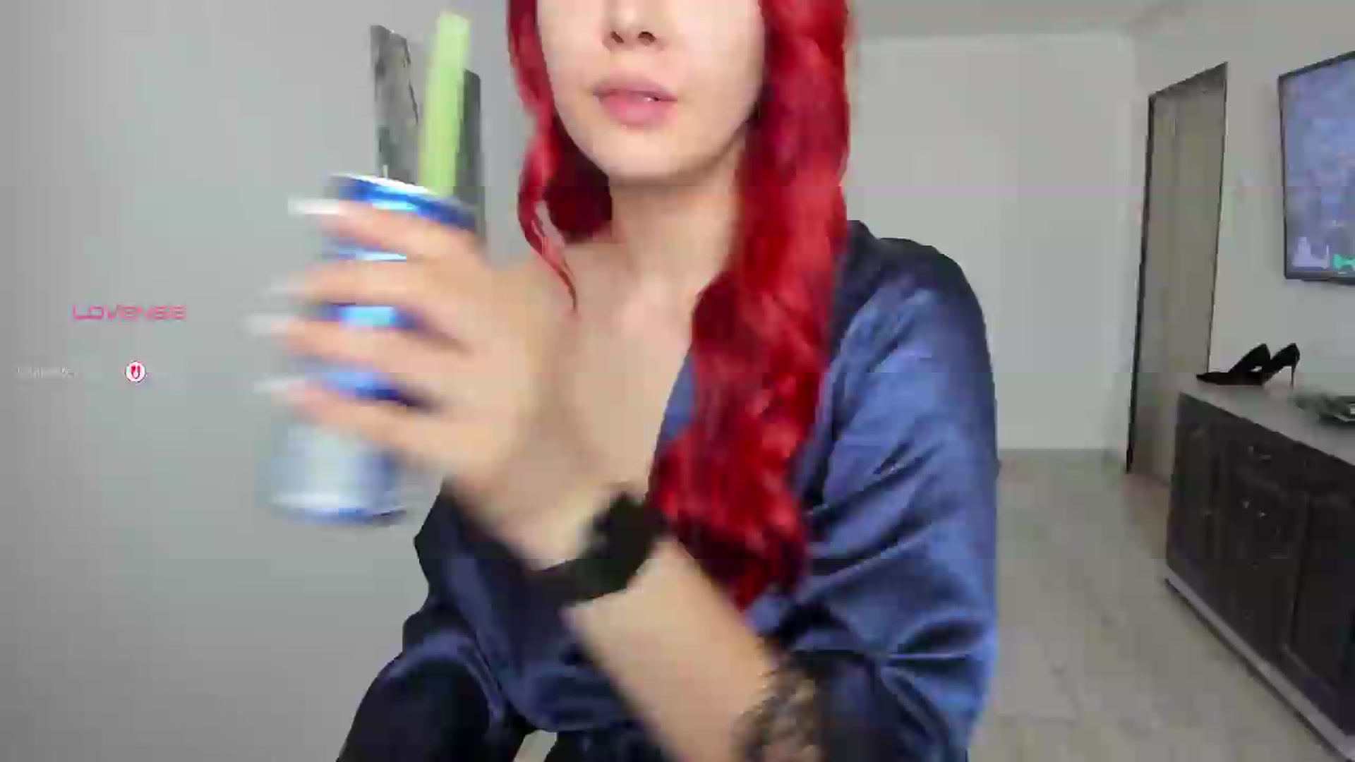 Gallery image thumbnail from RedFireVelvet's myfreecams stream on, 08/01/2026, 10:28 image 13 of 20