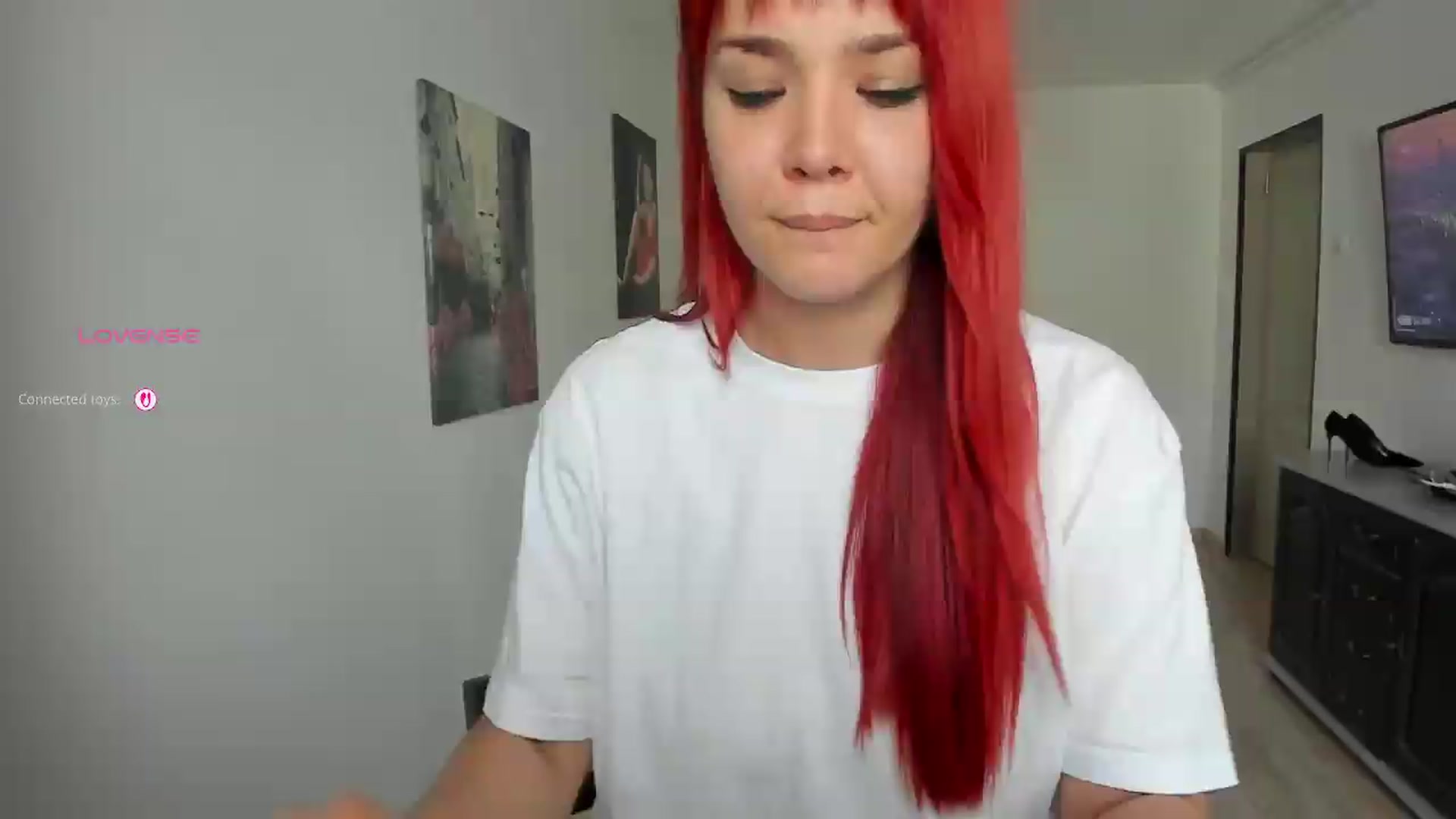 Gallery image thumbnail from RedFireVelvet's myfreecams stream on, 08/08/2026, 12:37 image 18 of 20