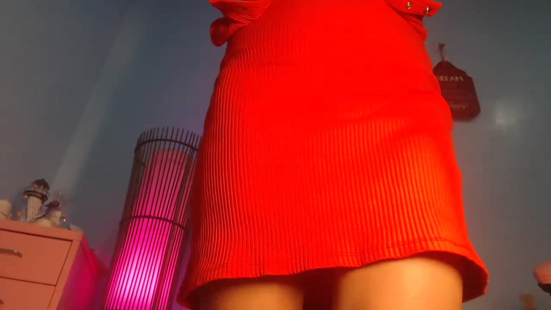 Gallery image thumbnail from RedHOTPinay01's myfreecams stream on, 04/15/2023, 17:08 image 3 of 20