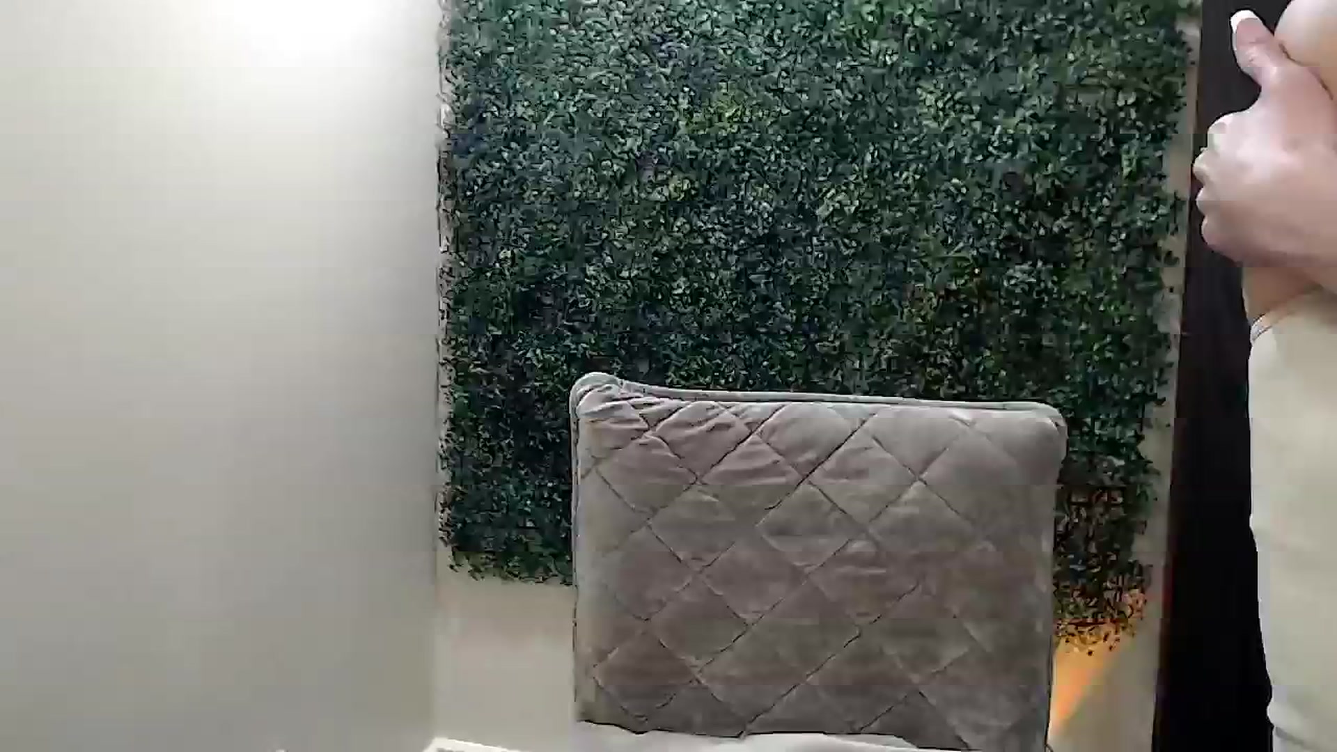 Gallery image thumbnail from RedHotDesire's myfreecams stream on, 06/29/2025, 09:00 image 19 of 20