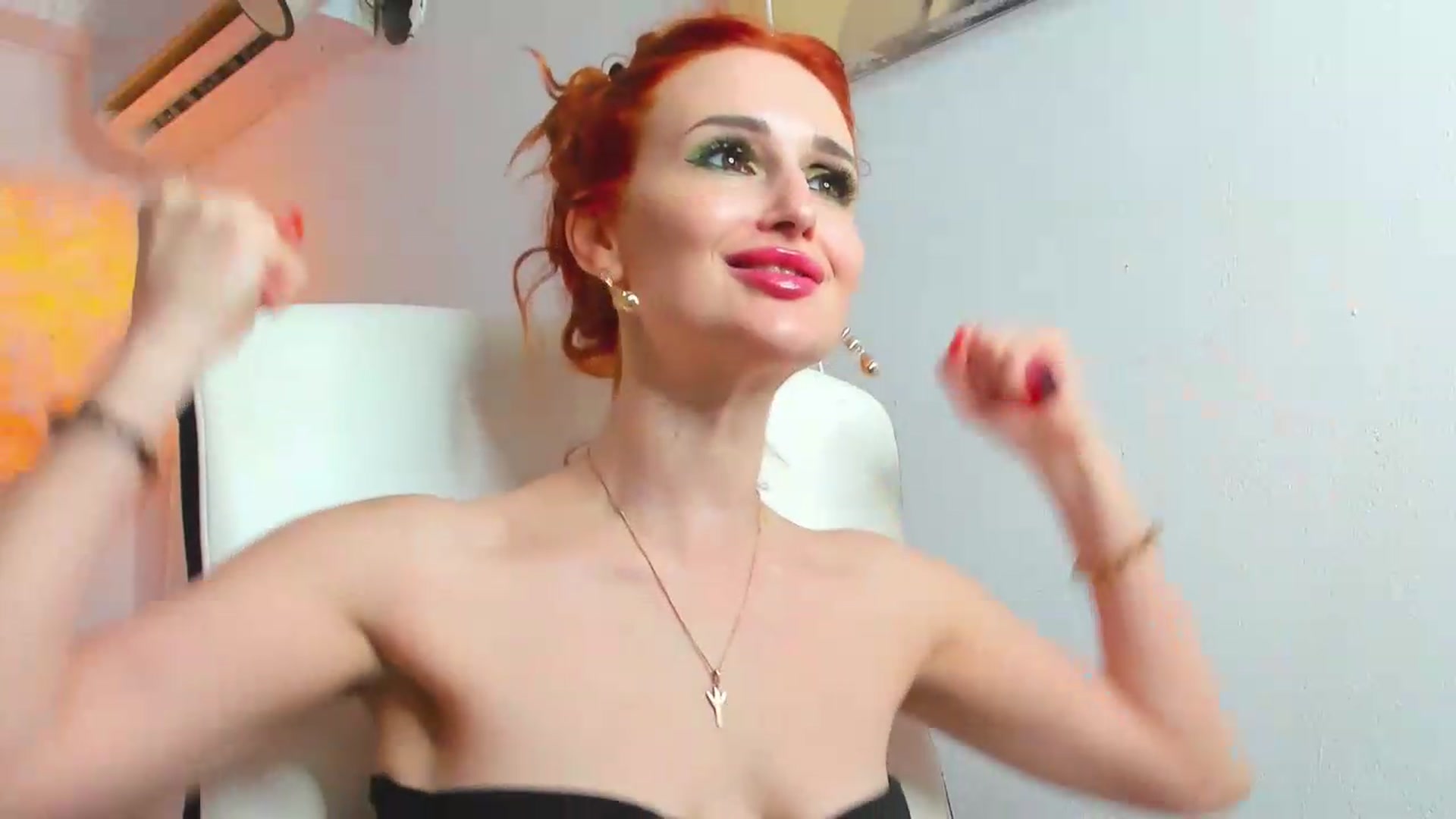 Gallery image thumbnail from RedPie's myfreecams stream on, 06/13/2026, 18:51 image 12 of 20