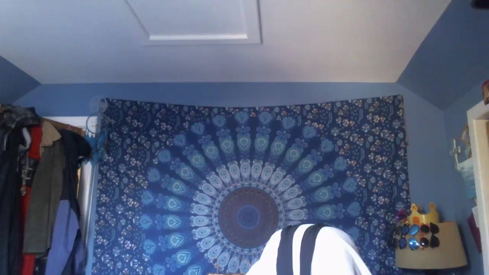 Gallery image thumbnail from RedVelvetCak3's myfreecams stream on, 12/25/2024, 20:20 image 17 of 20