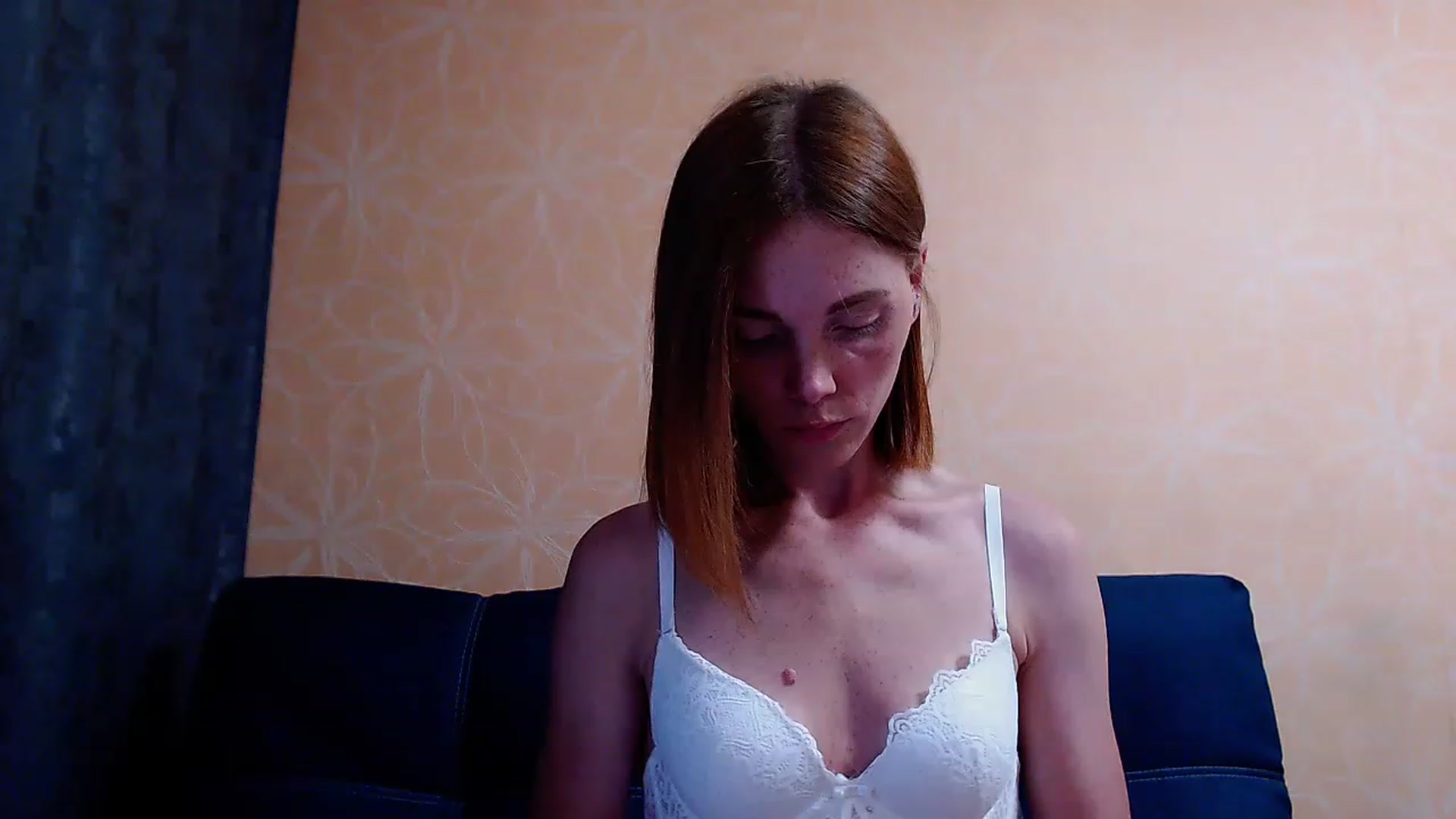 Gallery image thumbnail from Red_Alina's myfreecams stream on, 06/29/2023, 02:28 image 14 of 20