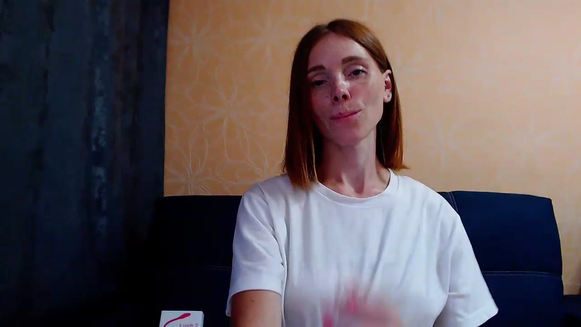 Gallery image thumbnail from Red_Alina's myfreecams stream on, 08/04/2023, 04:13 image 5 of 20