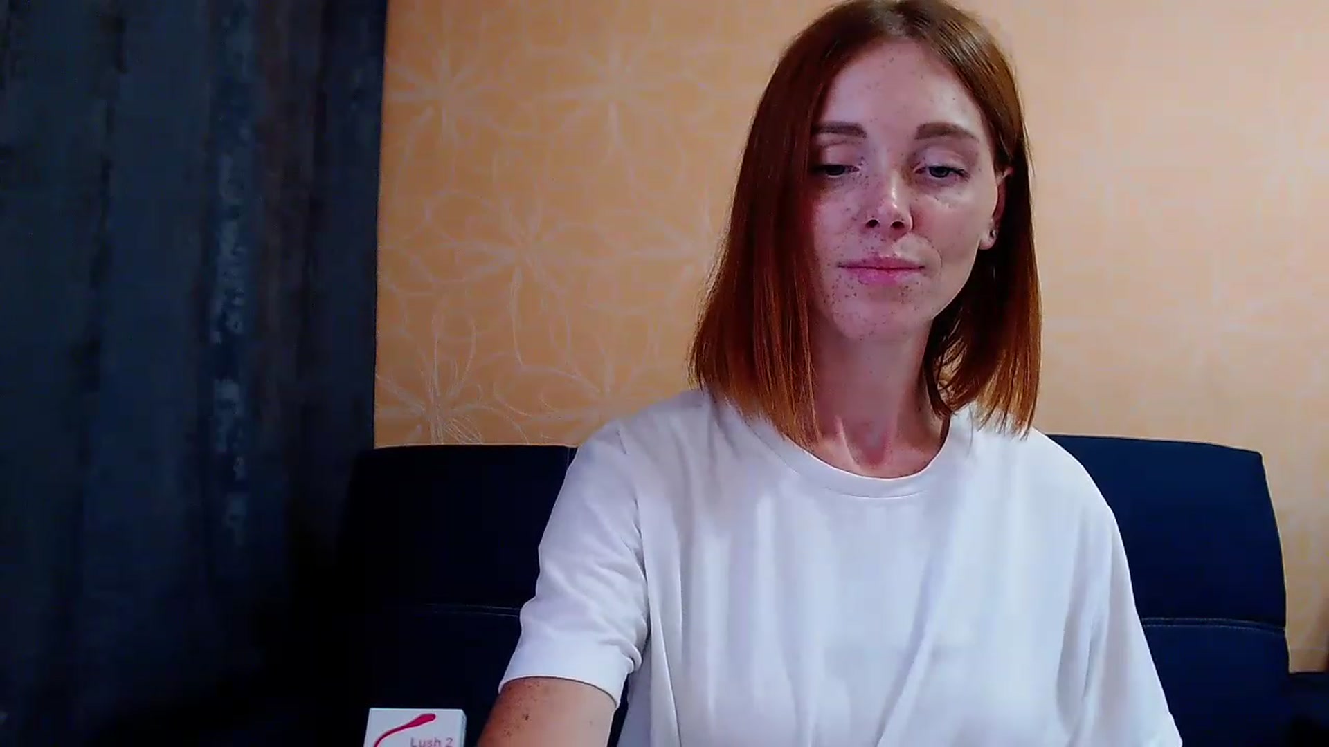 Gallery image thumbnail from Red_Alina's myfreecams stream on, 08/04/2023, 04:13 image 12 of 20
