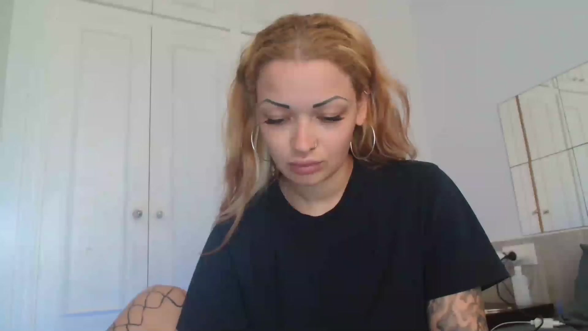 Gallery image thumbnail from Red_Ange1's myfreecams stream on, 05/03/2023, 15:48 image 13 of 20