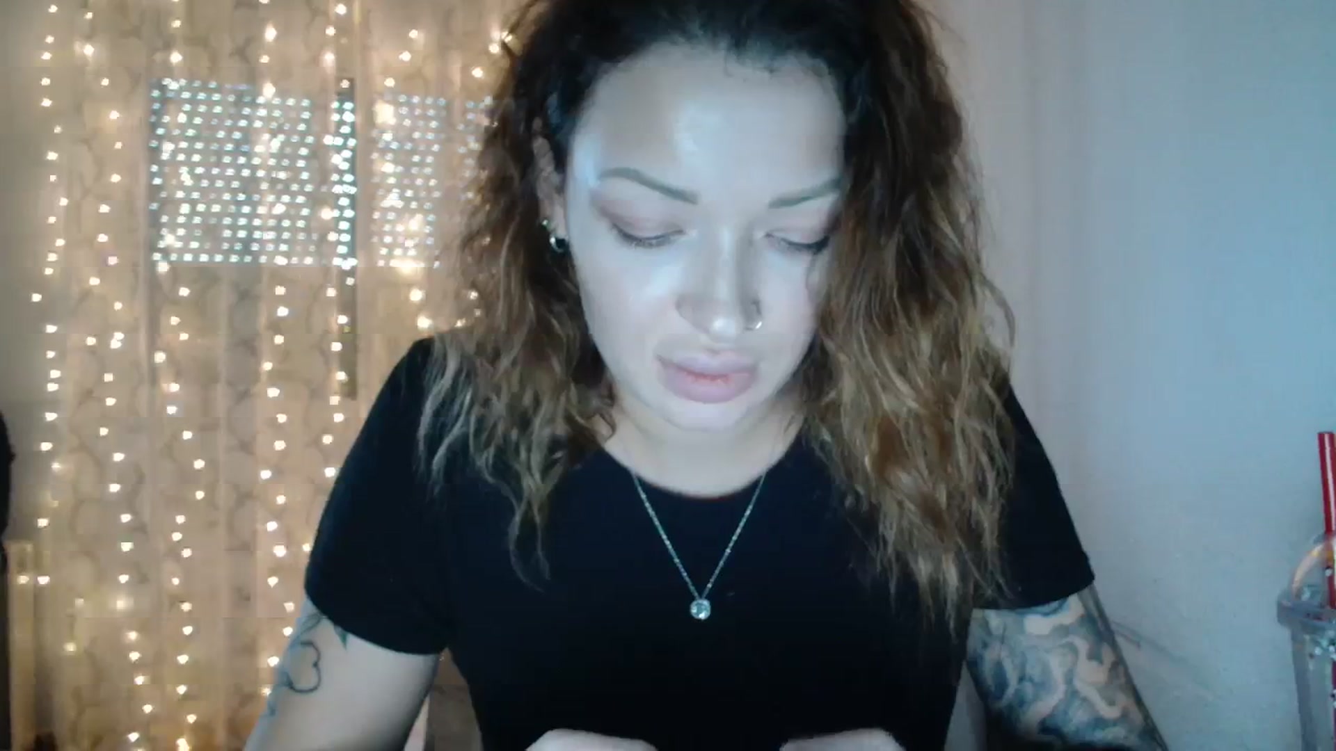 Gallery image thumbnail from Red_Ange1's myfreecams stream on, 01/08/2024, 17:01 image 20 of 20