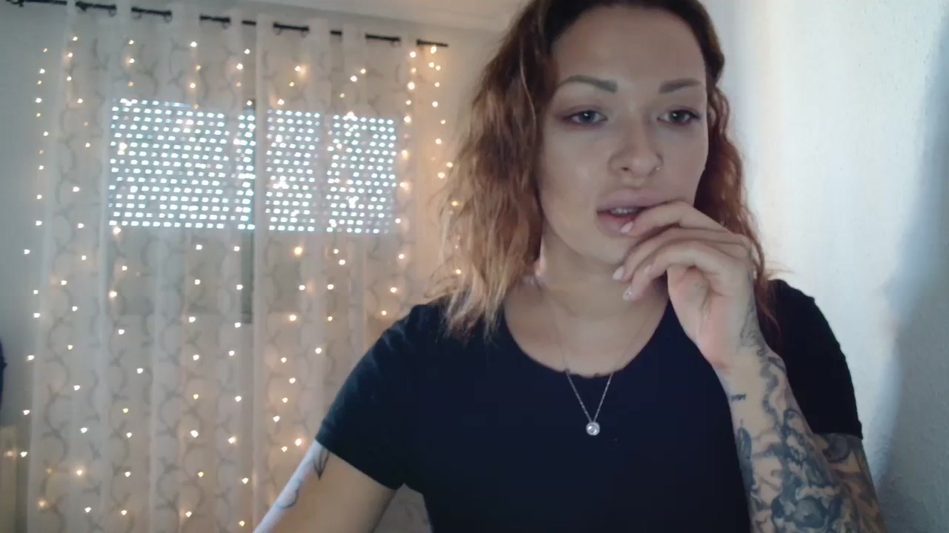 Gallery image thumbnail from Red_Ange1's myfreecams stream on, 01/08/2024, 17:01 image 1 of 20