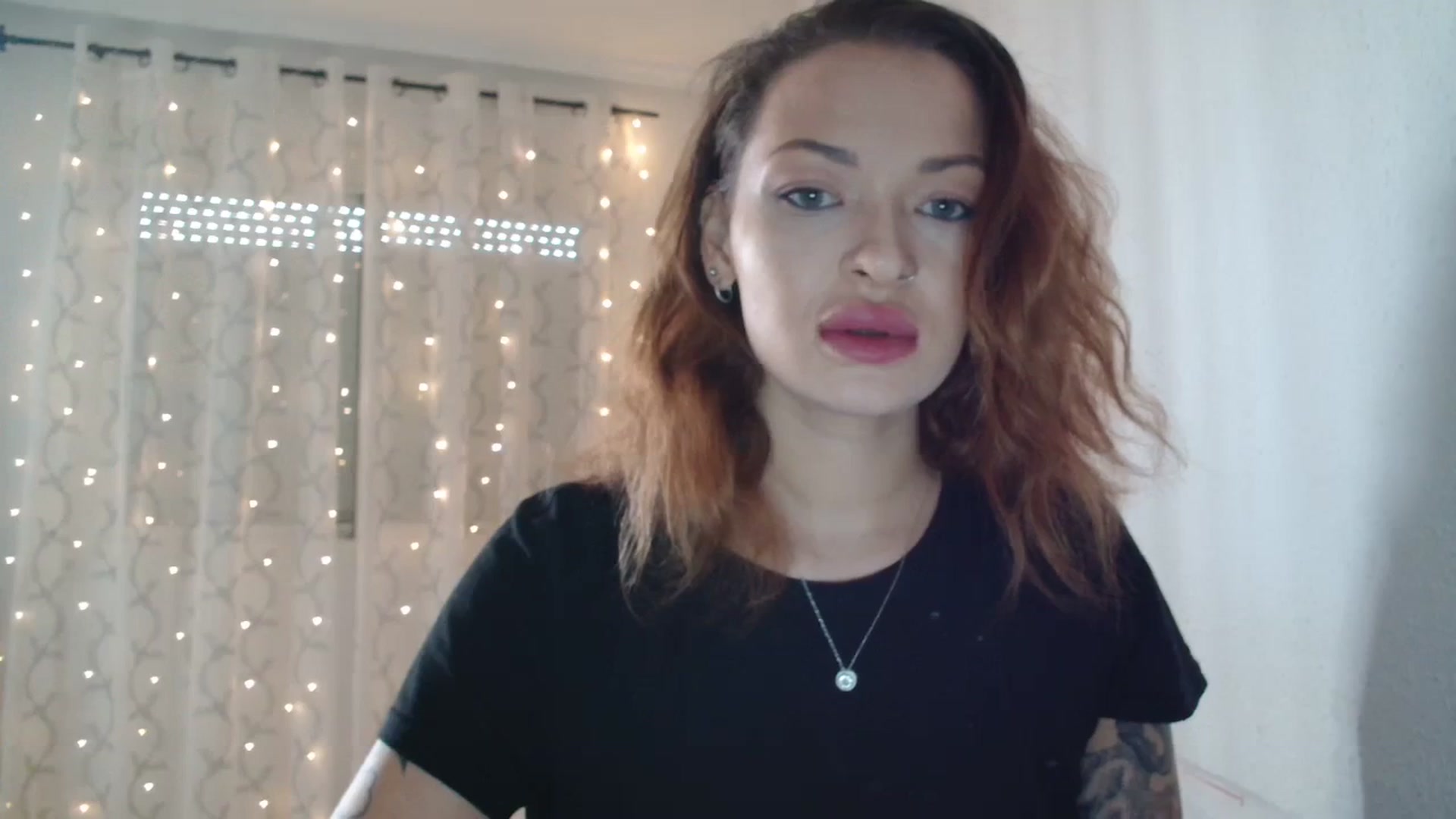 Gallery image thumbnail from Red_Ange1's myfreecams stream on, 01/10/2024, 14:30 image 4 of 20