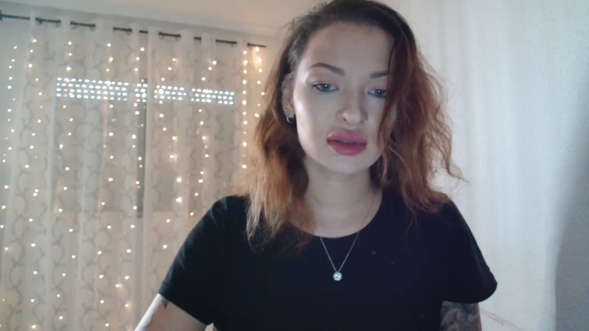 Gallery image thumbnail from Red_Ange1's myfreecams stream on, 01/10/2024, 14:30 image 2 of 20