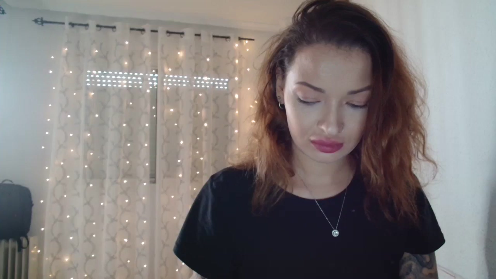 Gallery image thumbnail from Red_Ange1's myfreecams stream on, 01/10/2024, 14:30 image 10 of 20