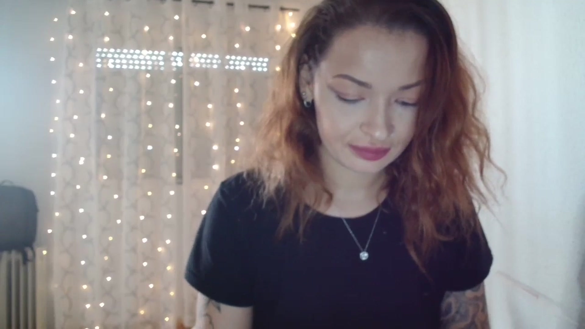 Gallery image thumbnail from Red_Ange1's myfreecams stream on, 01/10/2024, 14:30 image 20 of 20