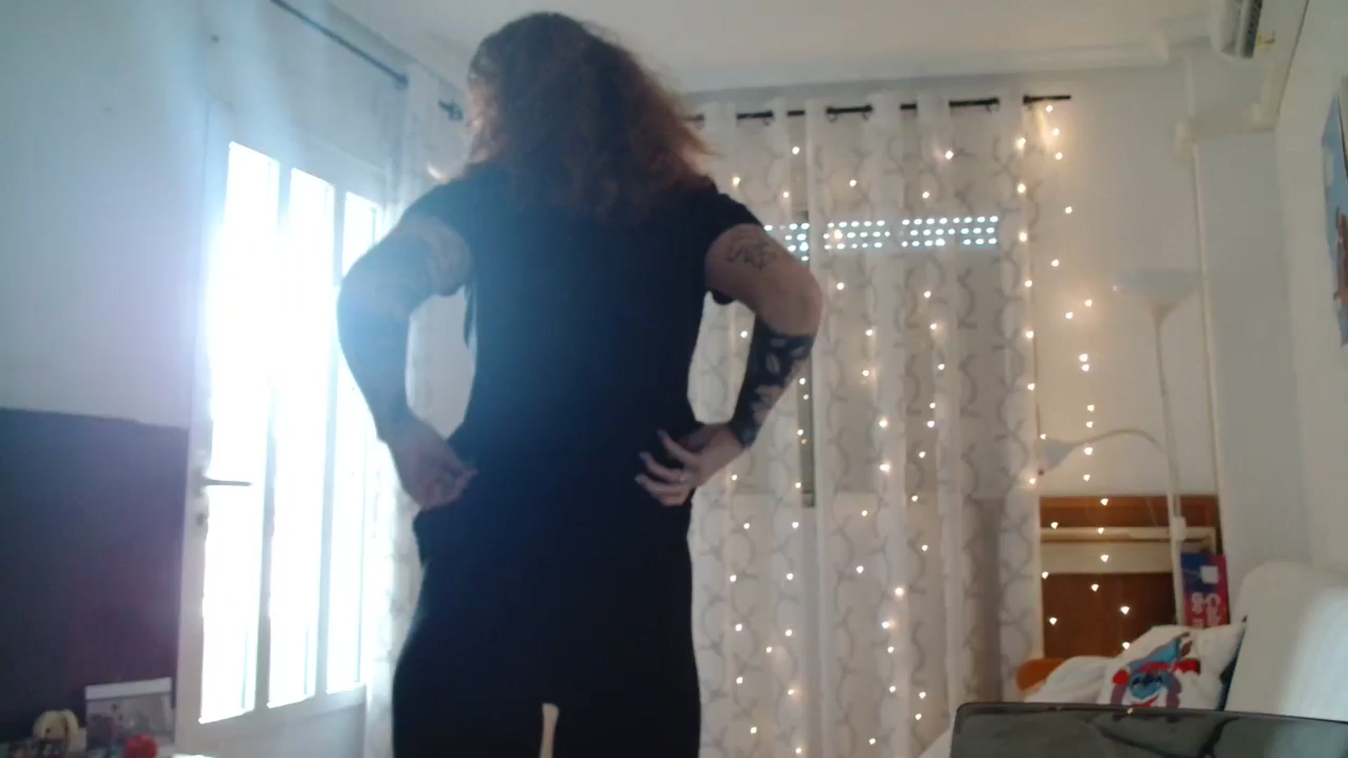 Gallery image thumbnail from Red_Ange1's myfreecams stream on, 01/10/2024, 14:30 image 5 of 20