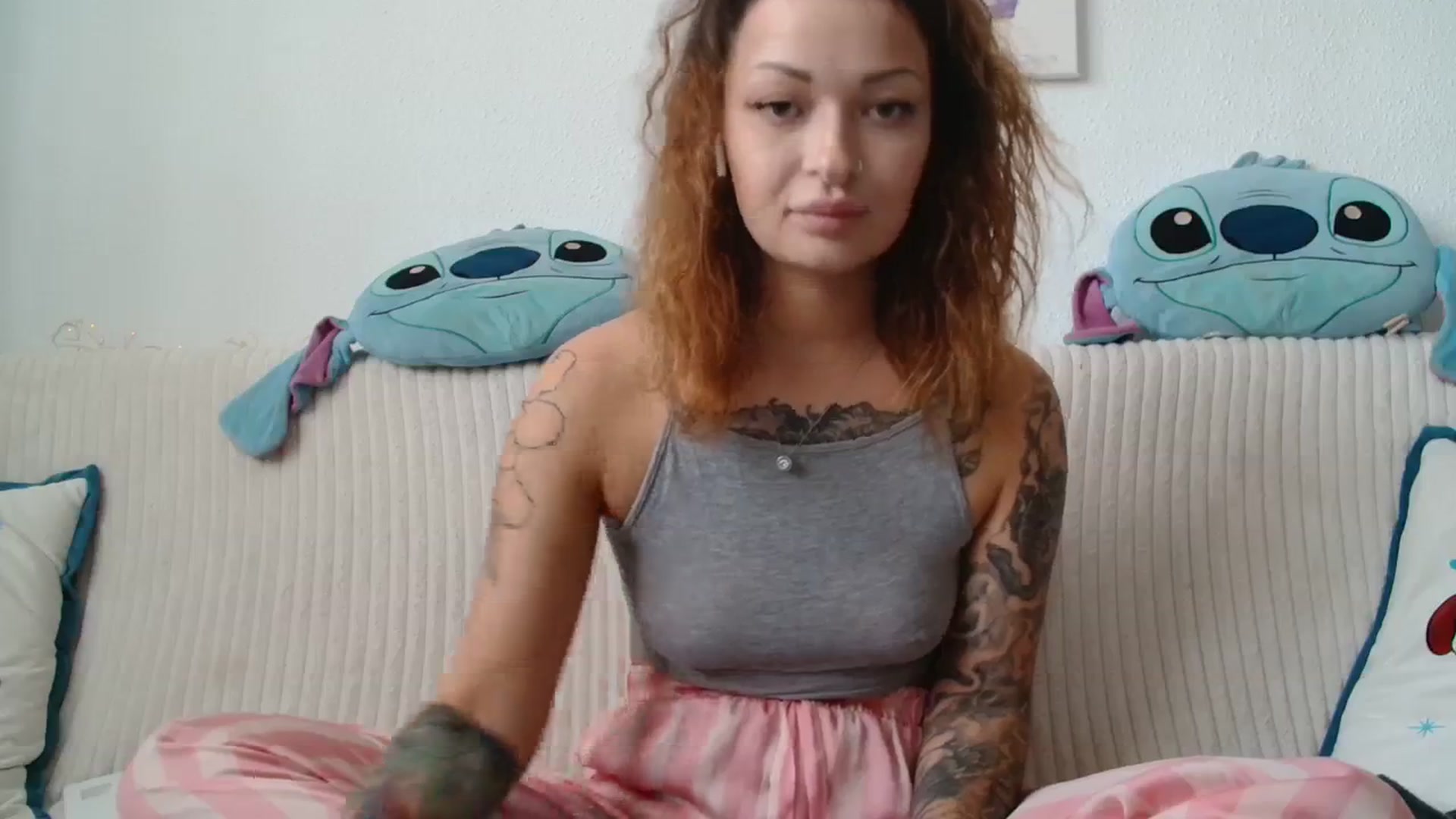 Gallery image thumbnail from Red_Ange1's myfreecams stream on, 01/14/2024, 15:47 image 19 of 20