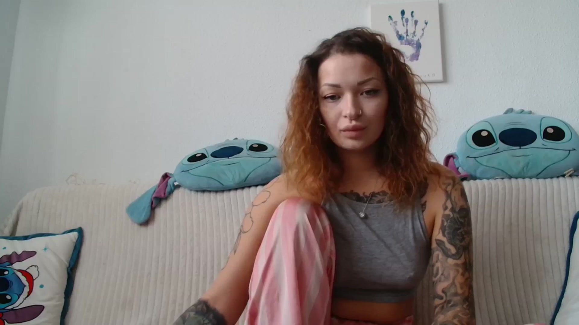 Gallery image thumbnail from Red_Ange1's myfreecams stream on, 01/14/2024, 15:47 image 5 of 20