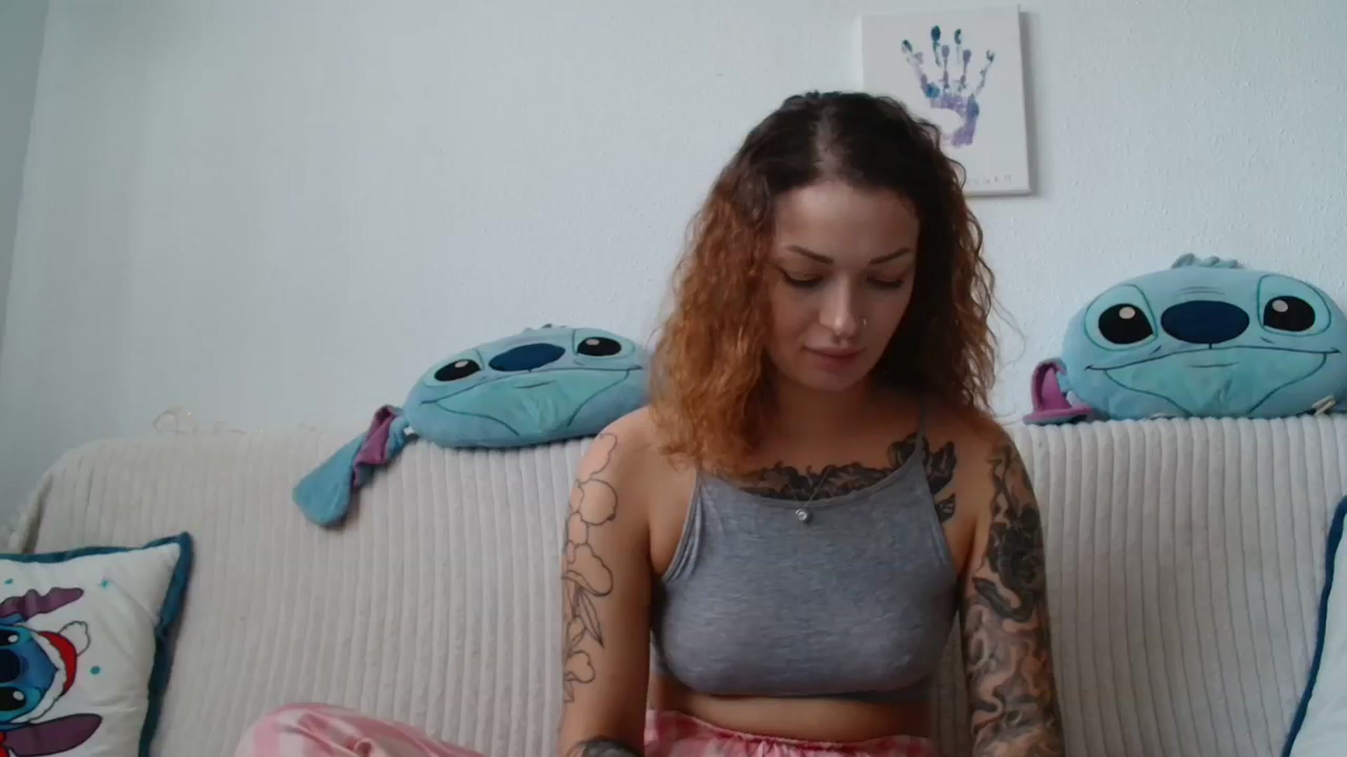 Gallery image thumbnail from Red_Ange1's myfreecams stream on, 01/14/2024, 15:47 image 9 of 20