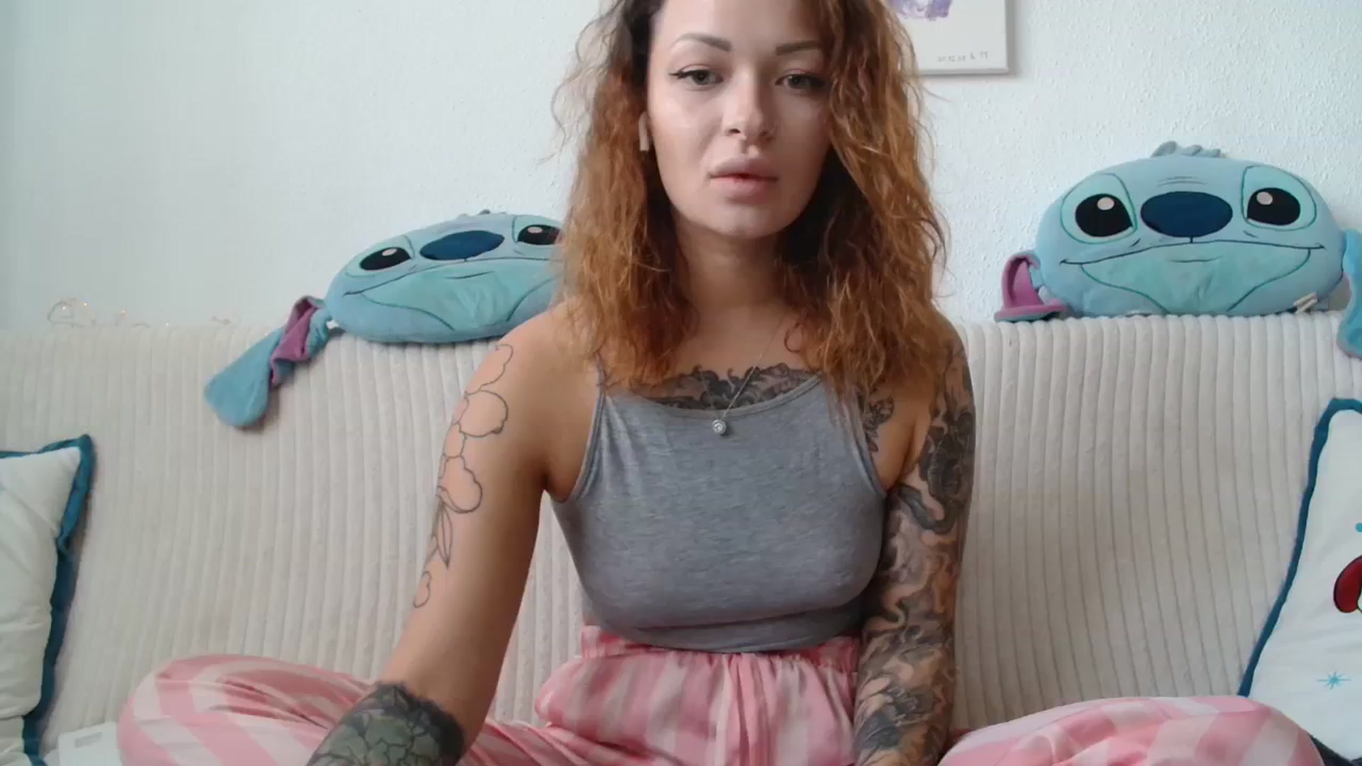 Gallery image thumbnail from Red_Ange1's myfreecams stream on, 01/14/2024, 15:47 image 18 of 20