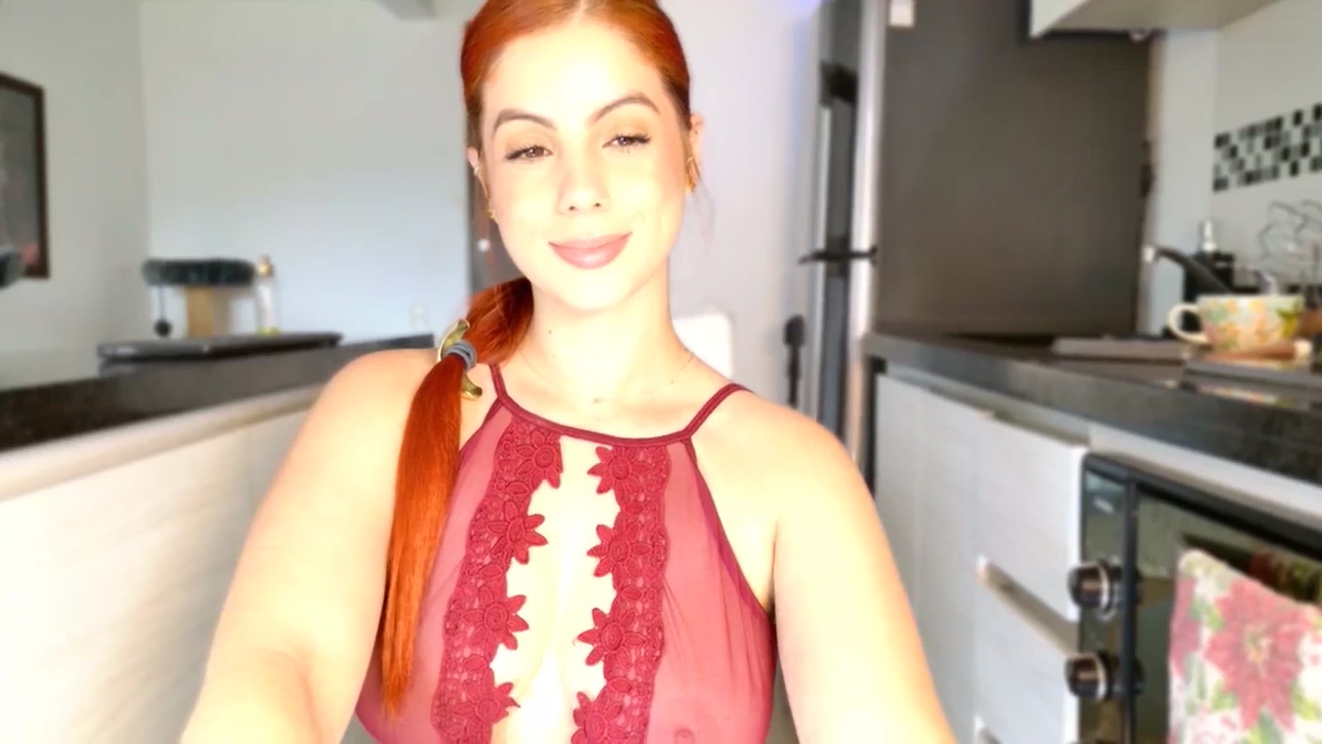 Gallery image thumbnail from Red_Aria's myfreecams stream on, 08/28/2025, 19:29 image 14 of 20
