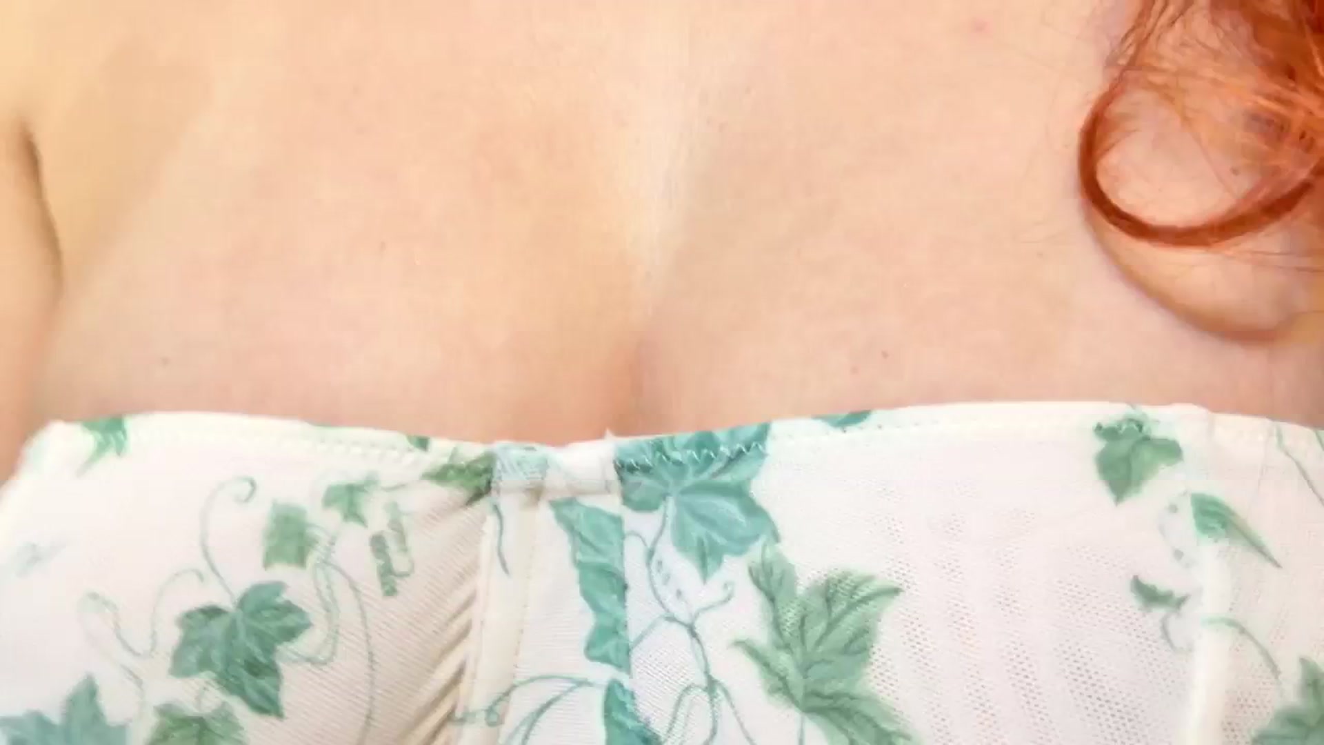 Gallery image thumbnail from Red_Aria's myfreecams stream on, 10/22/2025, 19:54 image 18 of 20