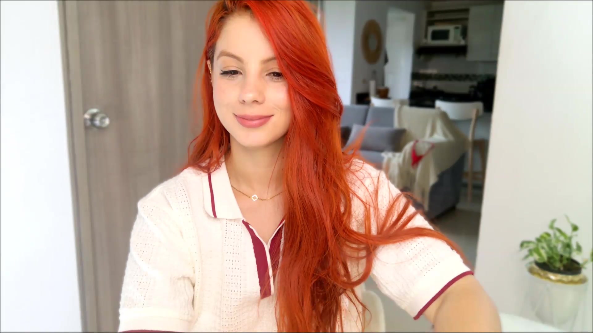 Gallery image thumbnail from Red_Aria's myfreecams stream on, 09/07/2026, 21:23 image 18 of 20