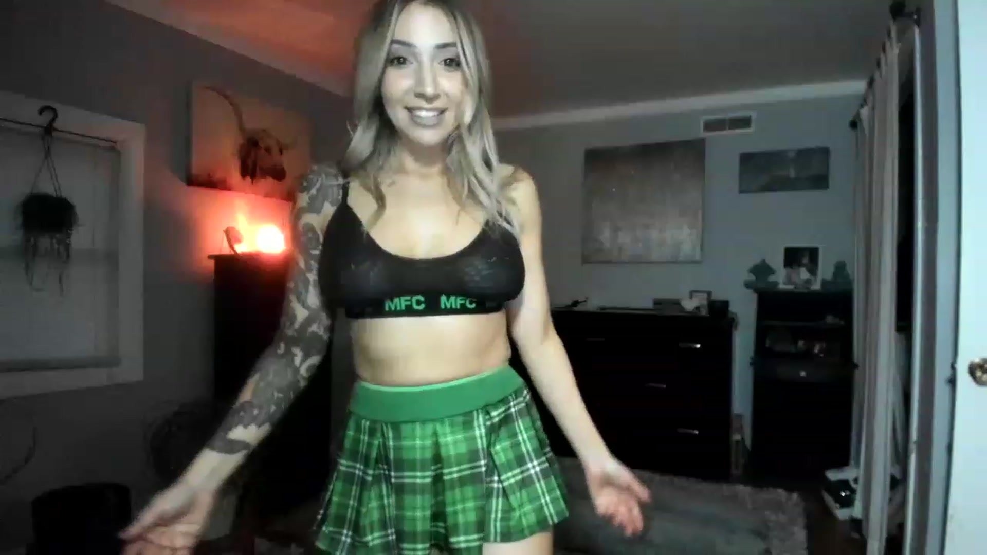Gallery image thumbnail from Red_Chasten's myfreecams stream on, 12/09/2022, 22:25 image 14 of 20