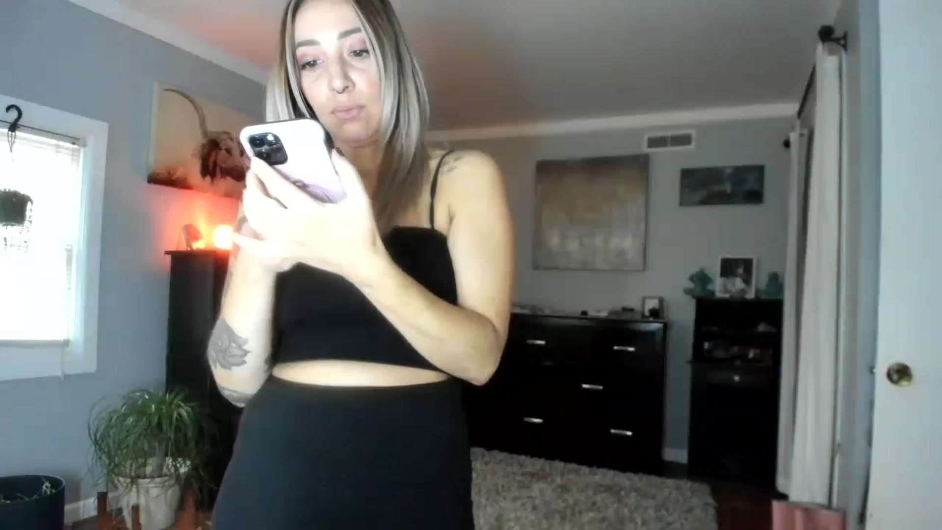 Gallery image thumbnail from Red_Chasten's myfreecams stream on, 12/16/2022, 15:58 image 9 of 20