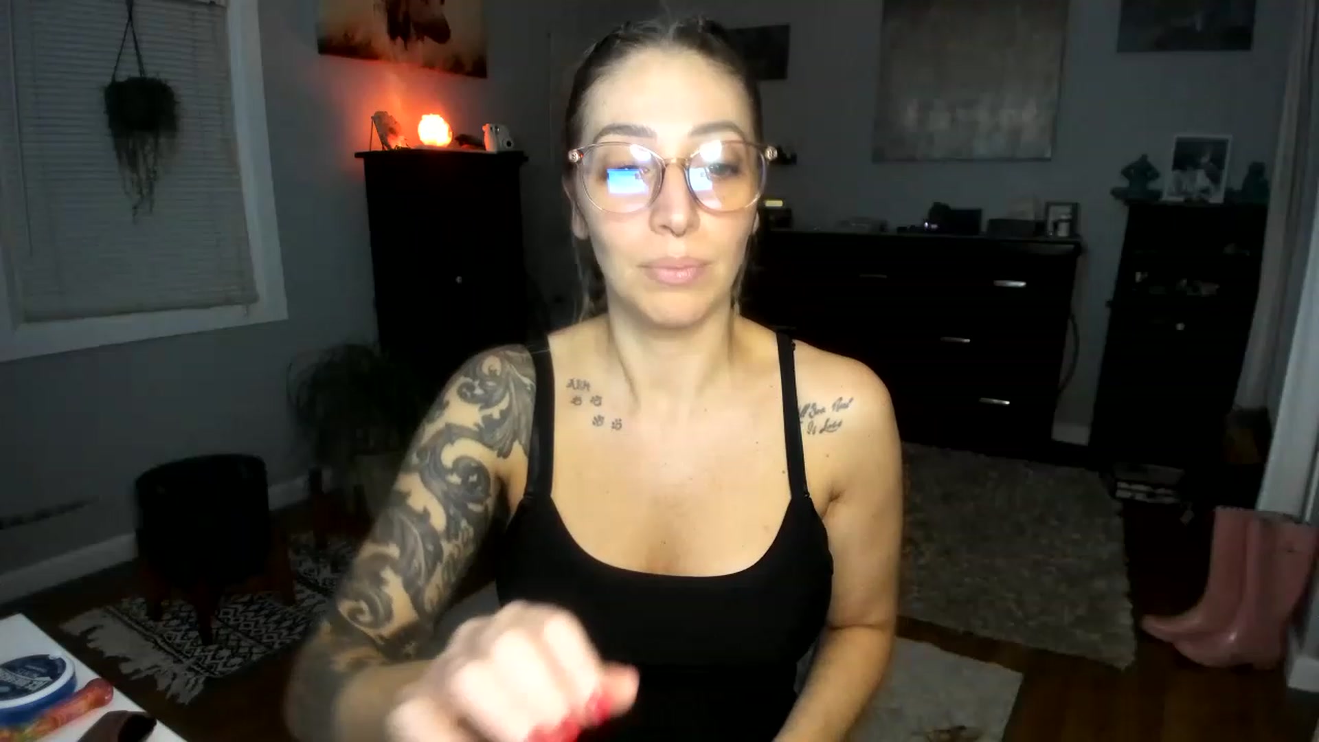 Gallery image thumbnail from Red_Chasten's myfreecams stream on, 12/19/2022, 23:20 image 16 of 20