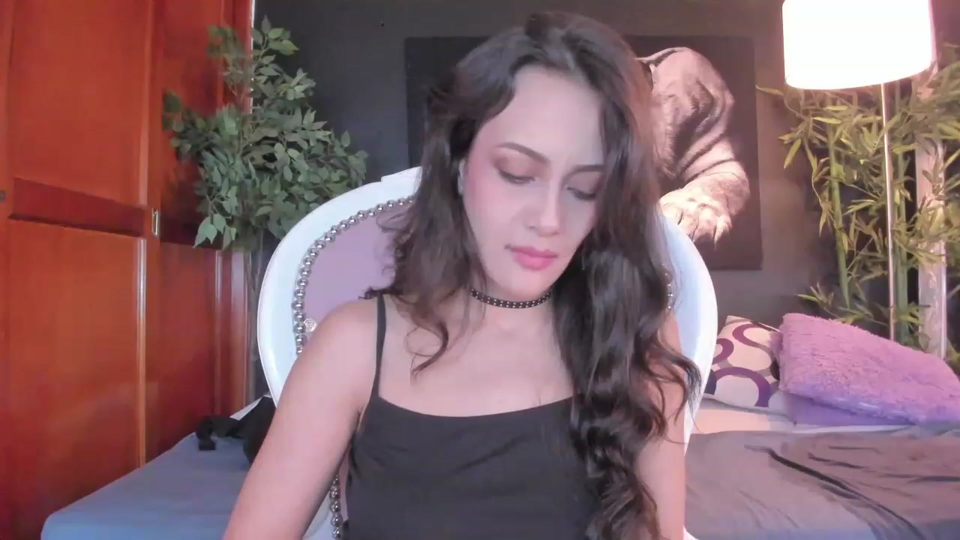 Gallery image thumbnail from Red_Flower203's myfreecams stream on, 06/03/2023, 22:11 image 14 of 20