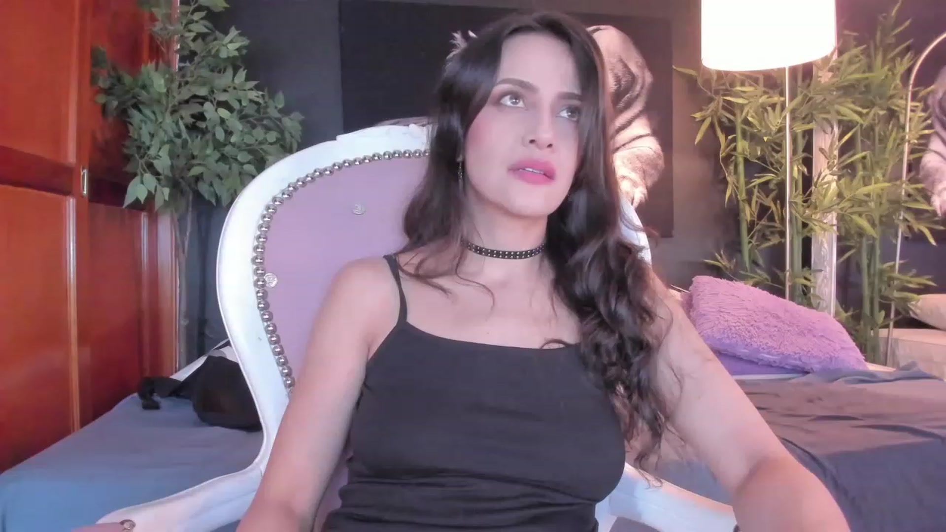 Gallery image thumbnail from Red_Flower203's myfreecams stream on, 06/03/2023, 22:11 image 2 of 20