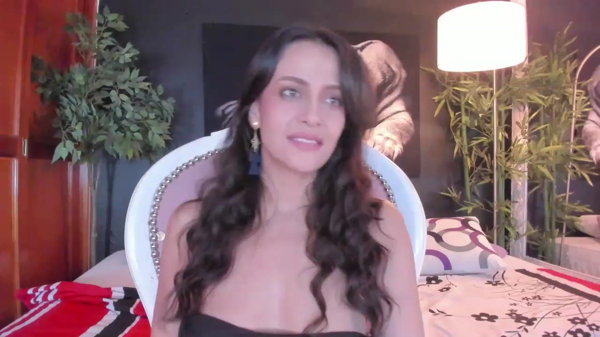 Gallery image thumbnail from Red_Flower203's myfreecams stream on, 06/05/2023, 20:30 image 17 of 20