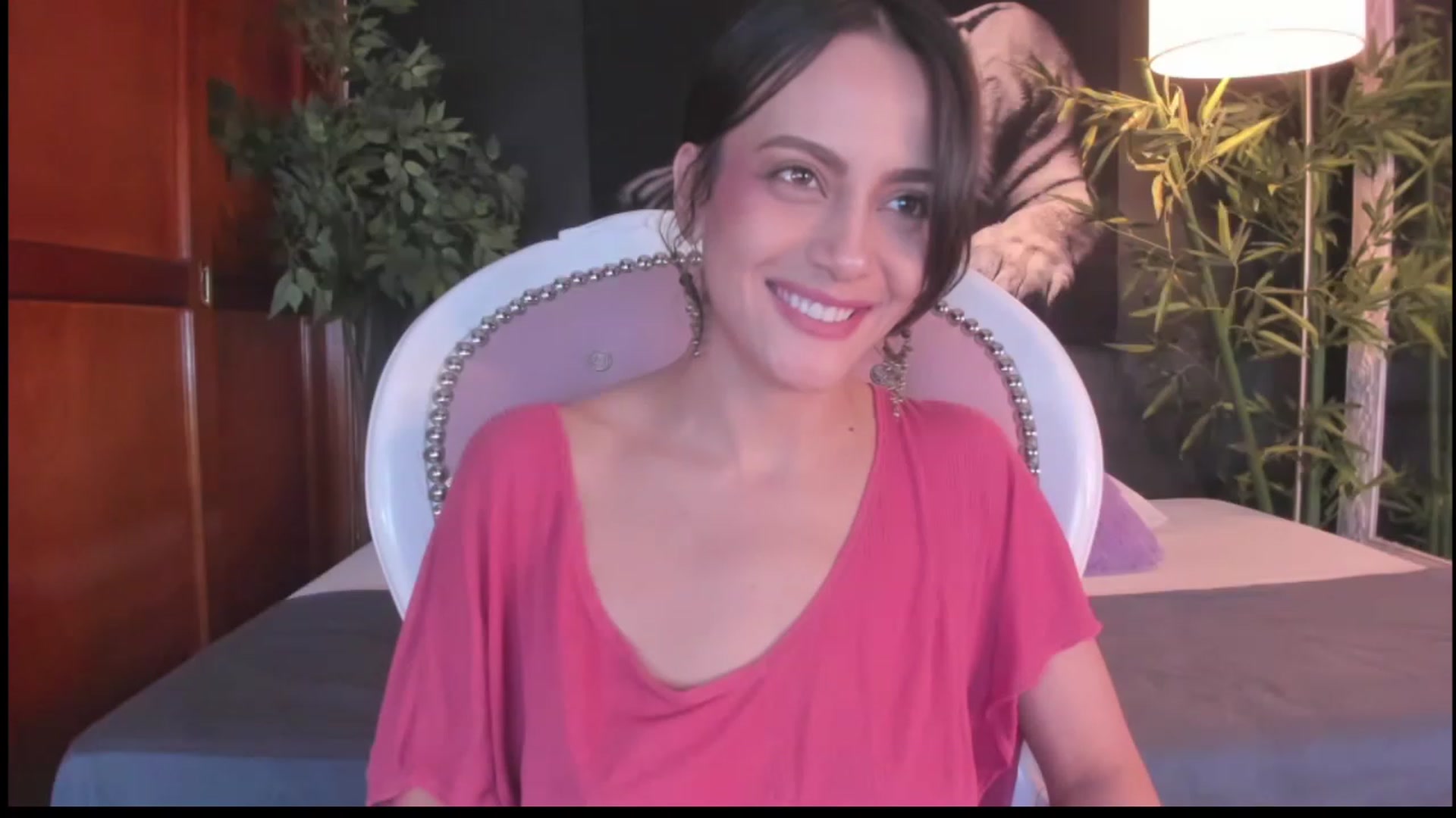 Gallery image thumbnail from Red_Flower203's myfreecams stream on, 06/19/2023, 19:54 image 12 of 20