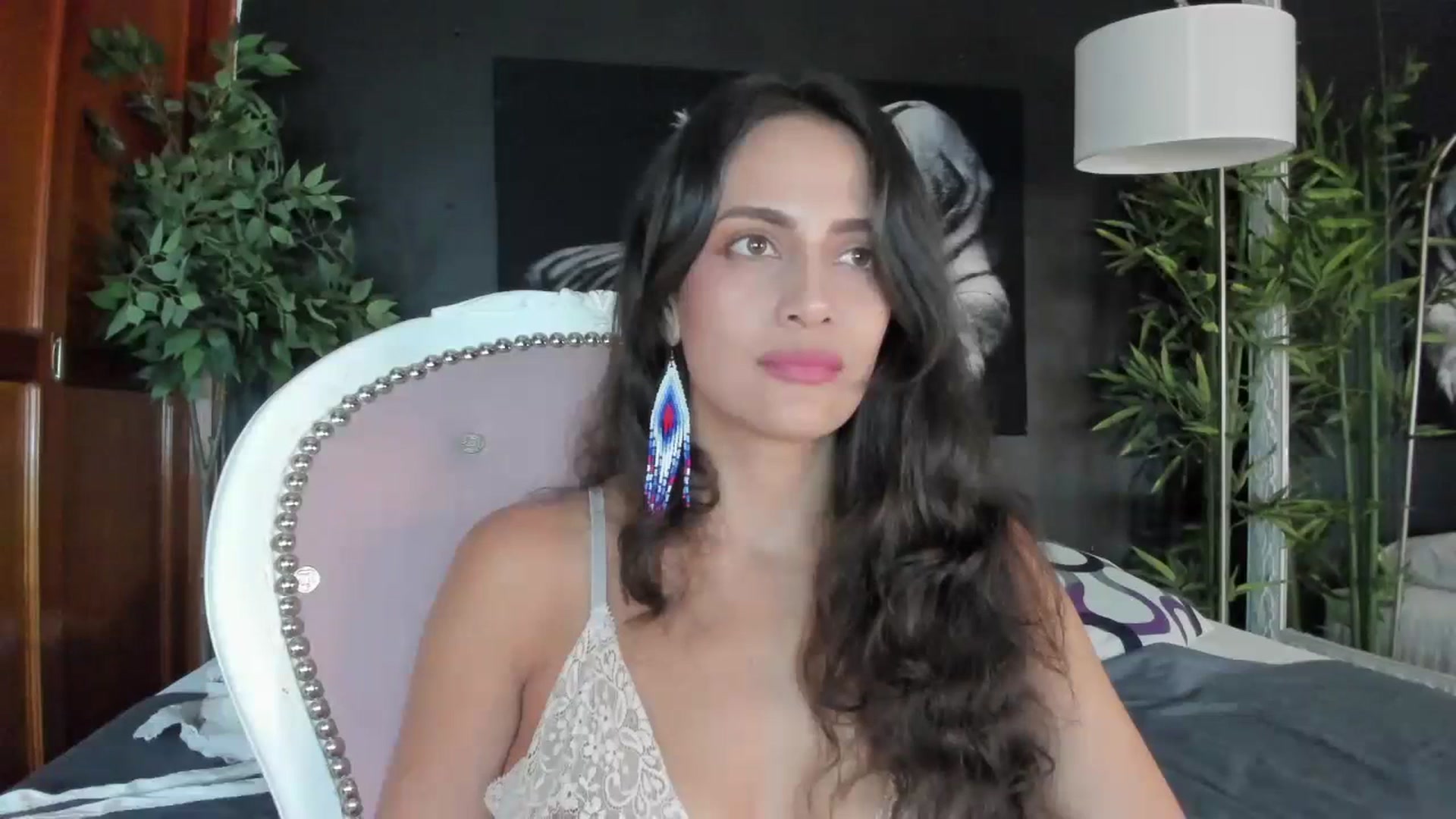 Gallery image thumbnail from Red_Flower203's myfreecams stream on, 07/06/2023, 21:43 image 15 of 20
