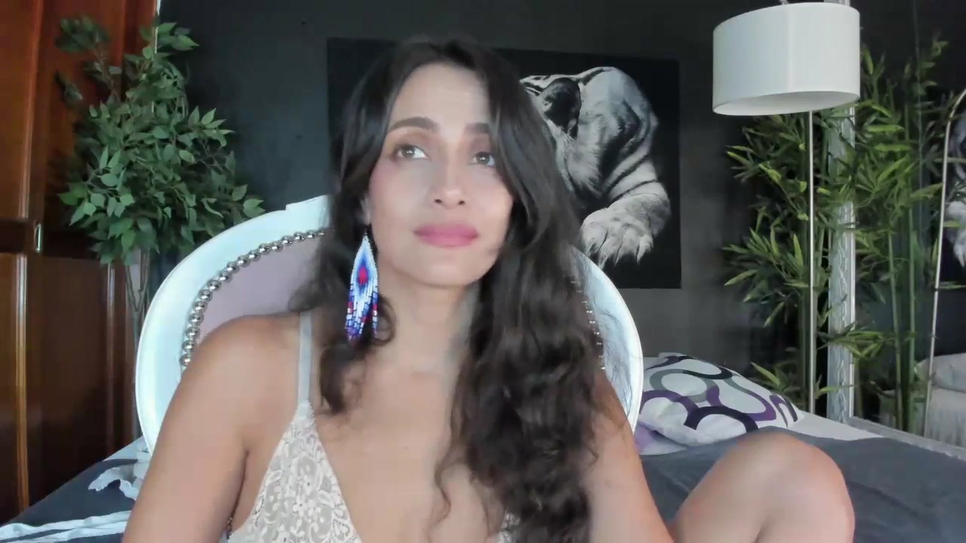 Gallery image thumbnail from Red_Flower203's myfreecams stream on, 07/06/2023, 21:43 image 16 of 20