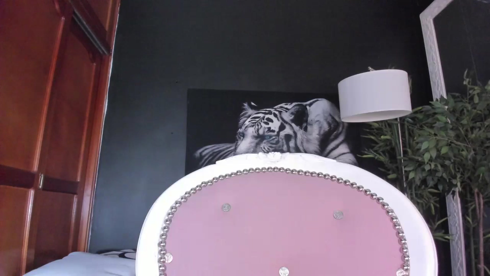 Gallery image thumbnail from Red_Flower203's myfreecams stream on, 07/07/2023, 17:32 image 12 of 20