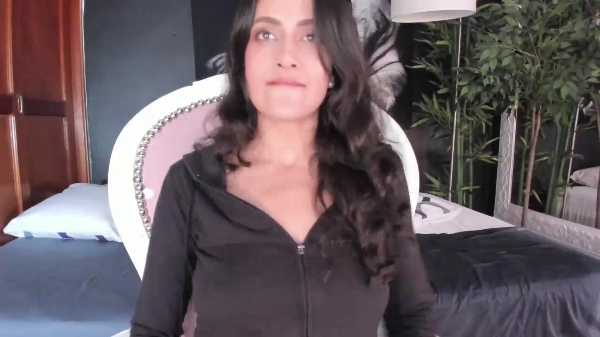 Gallery image thumbnail from Red_Flower203's myfreecams stream on, 07/07/2023, 21:58 image 19 of 20