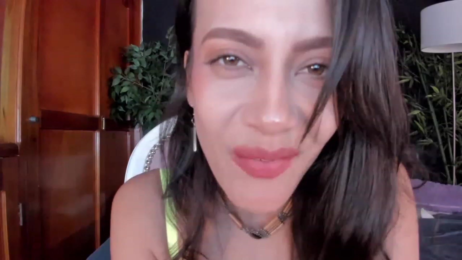 Gallery image thumbnail from Red_Flower203's myfreecams stream on, 07/21/2023, 18:16 image 17 of 20