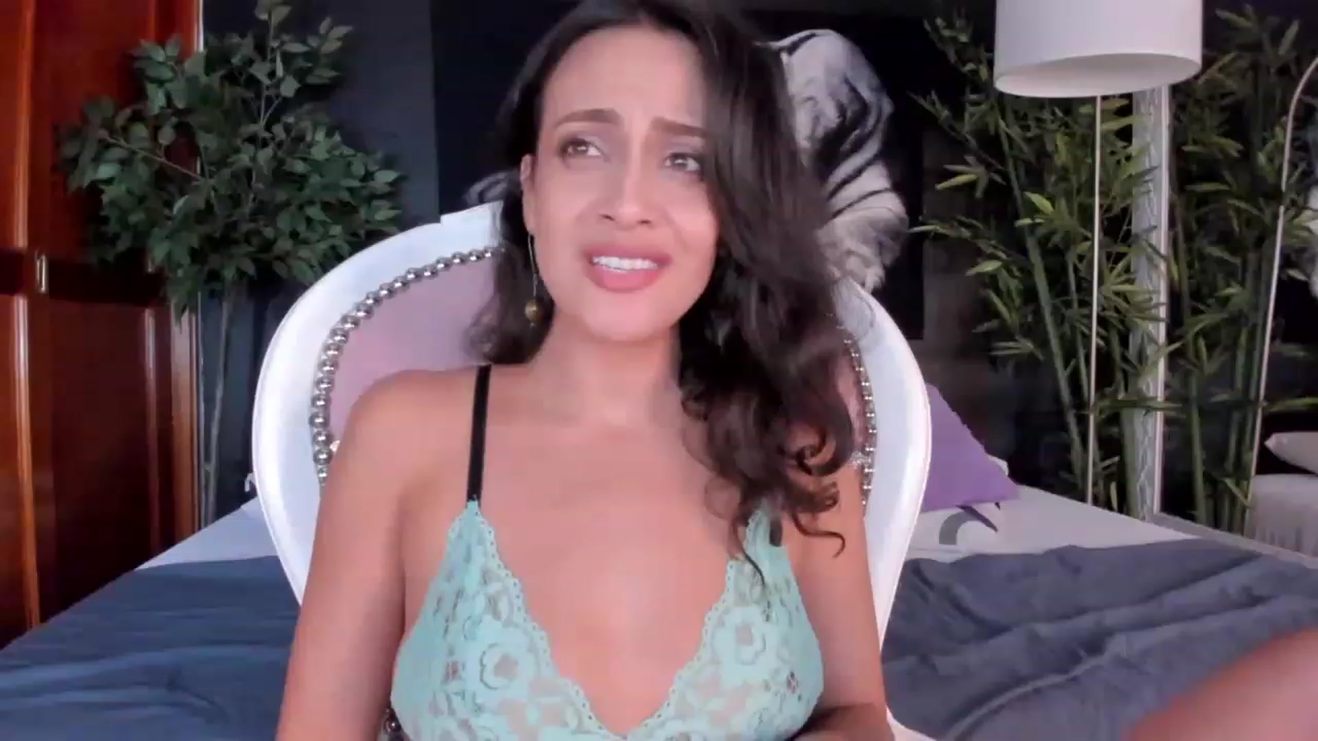 Gallery image thumbnail from Red_Flower203's myfreecams stream on, 07/26/2023, 24:11 image 14 of 20
