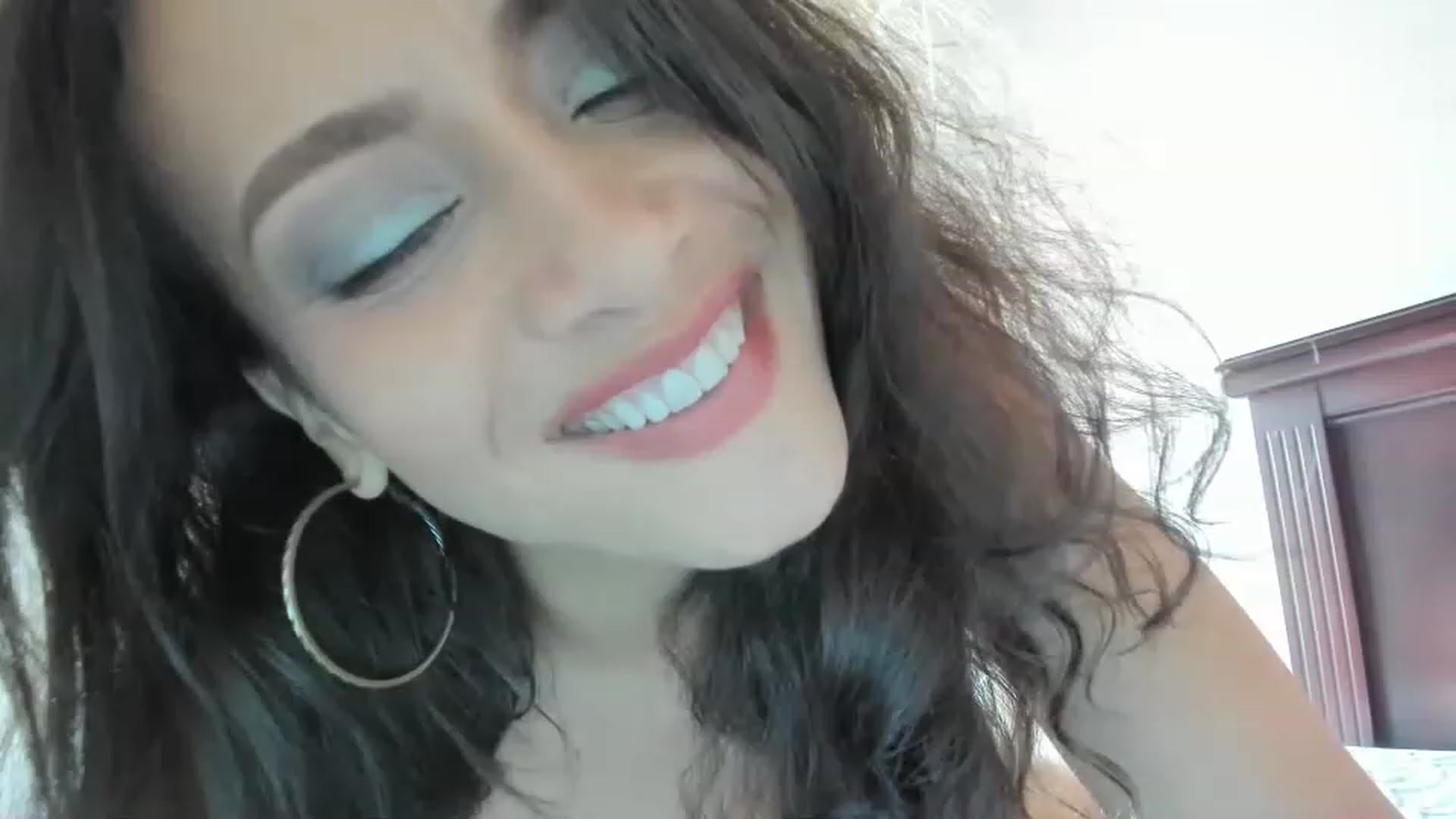 Gallery image thumbnail from Red_Flower203's myfreecams stream on, 07/27/2023, 21:44 image 2 of 20