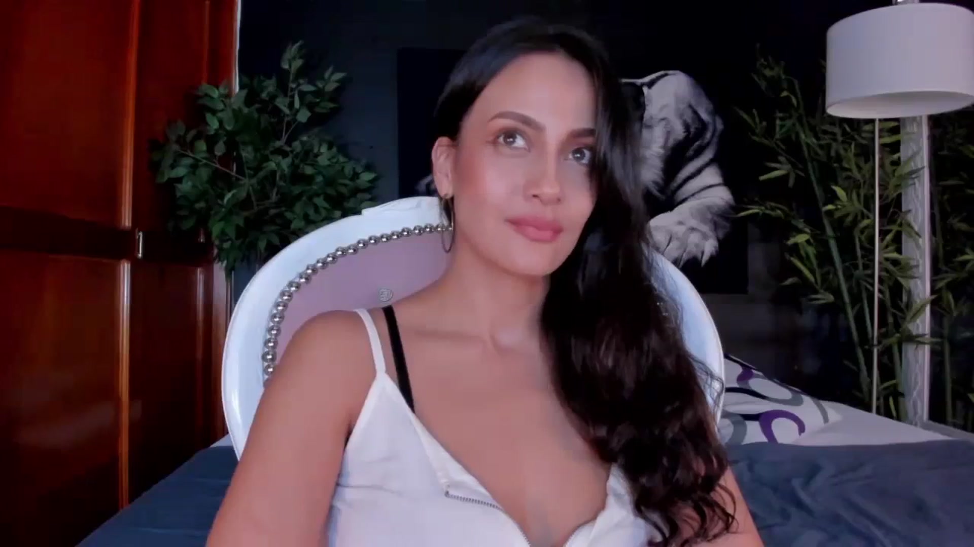 Gallery image thumbnail from Red_Flower203's myfreecams stream on, 07/31/2023, 19:33 image 11 of 20